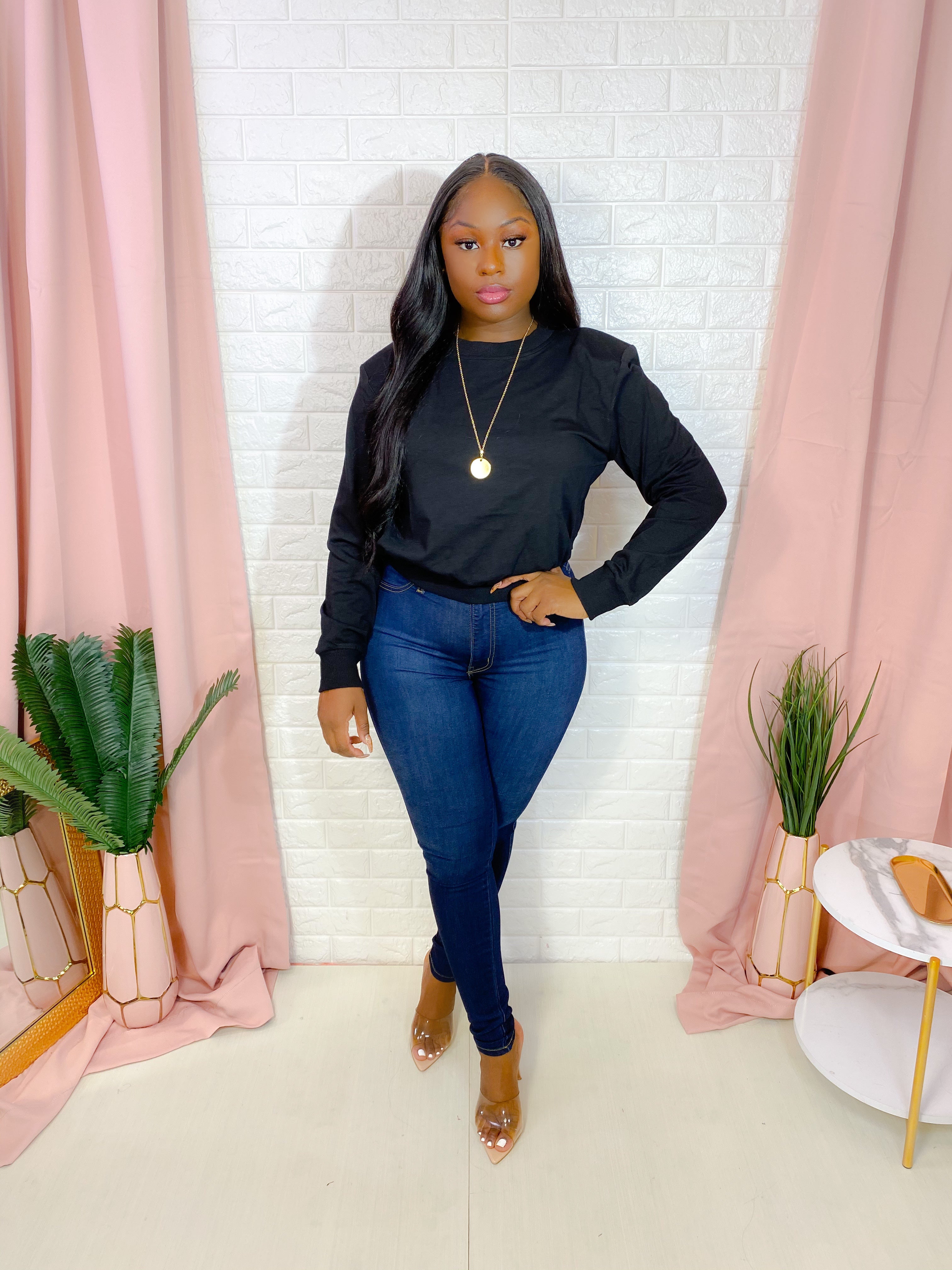 CROP SWEATSHIRT (BLACK) (FINAL SALE).