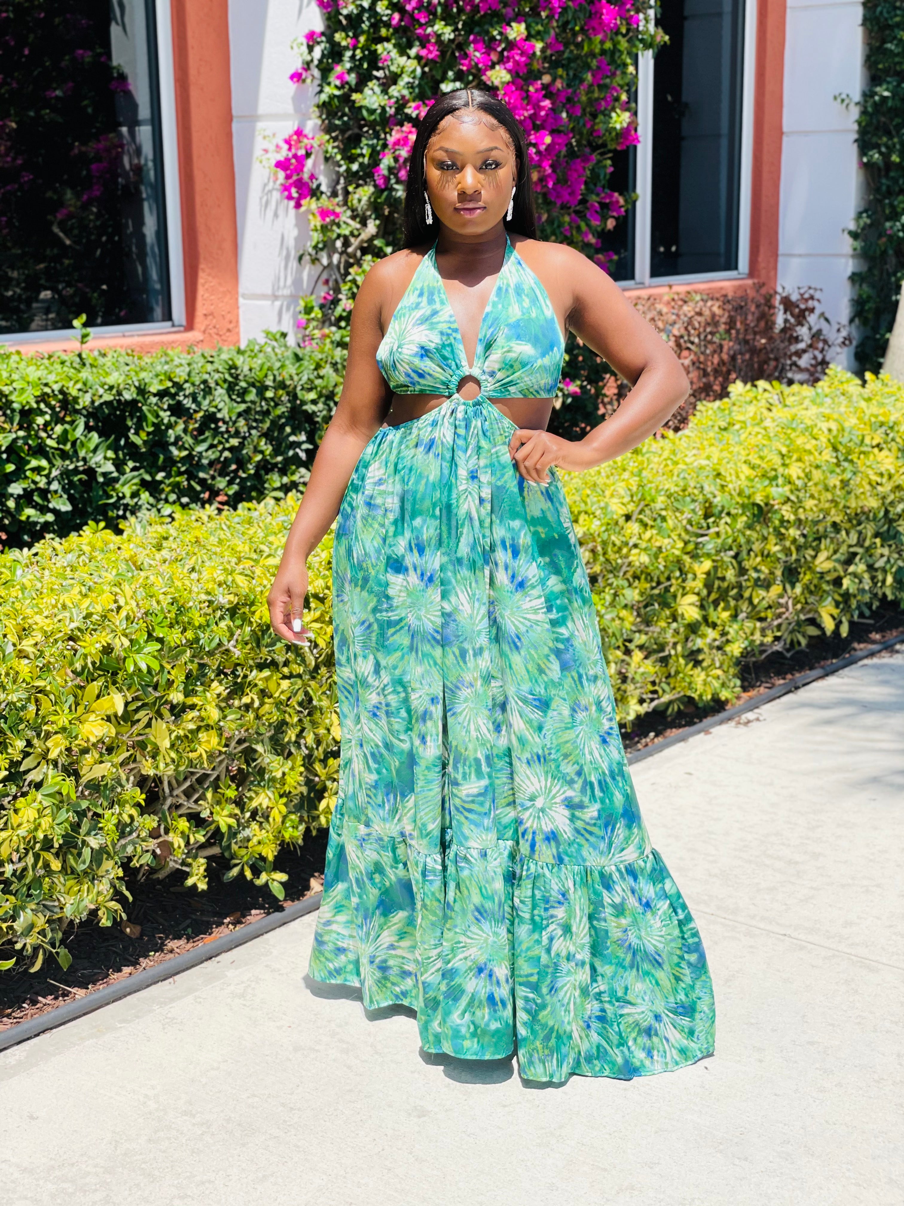 TROPICAL GETAWAY CUTOUT MAXI DRESS (FINAL SALE).