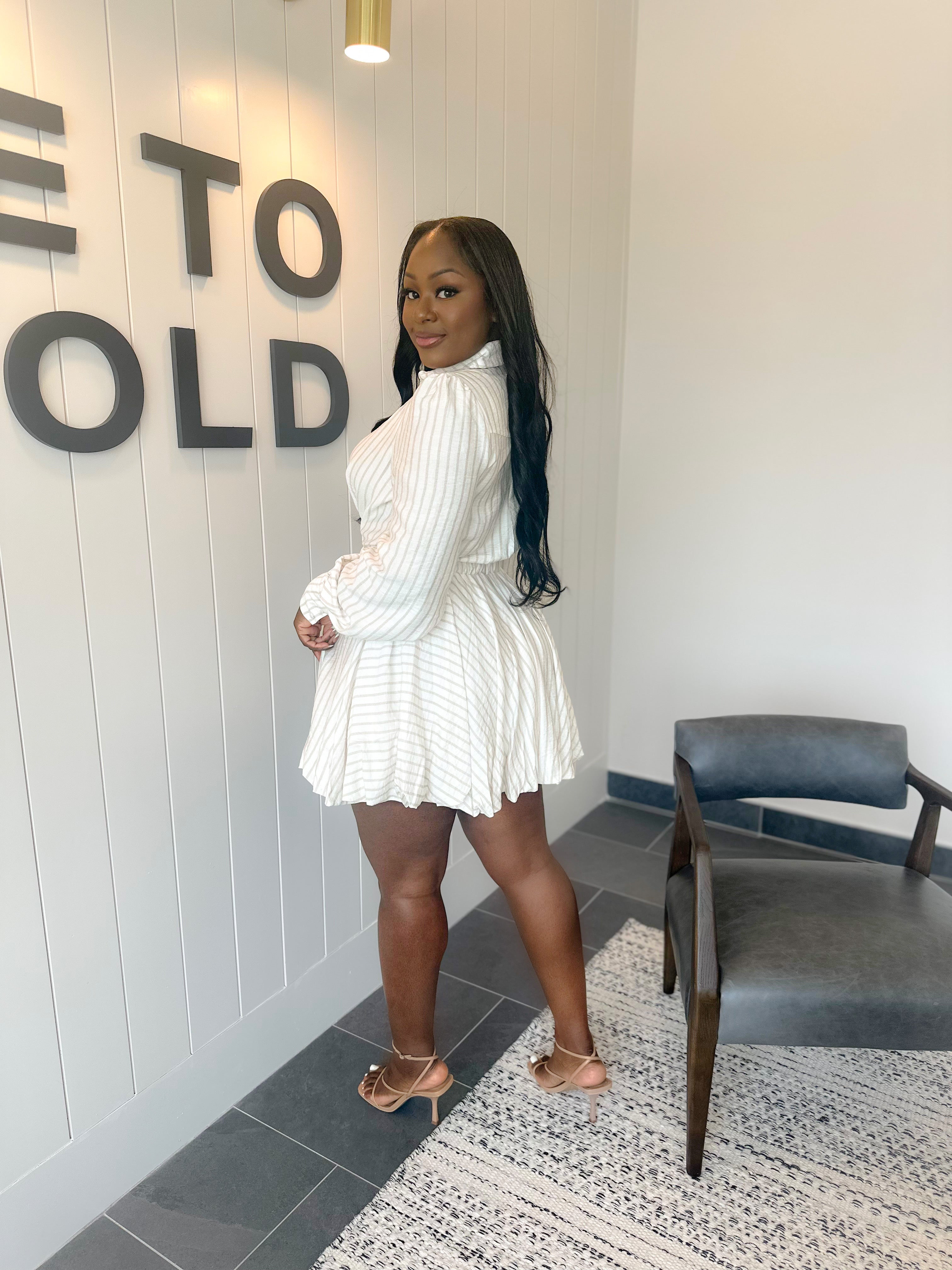 MAIN CHARACTER MOMENT MINI DRESS