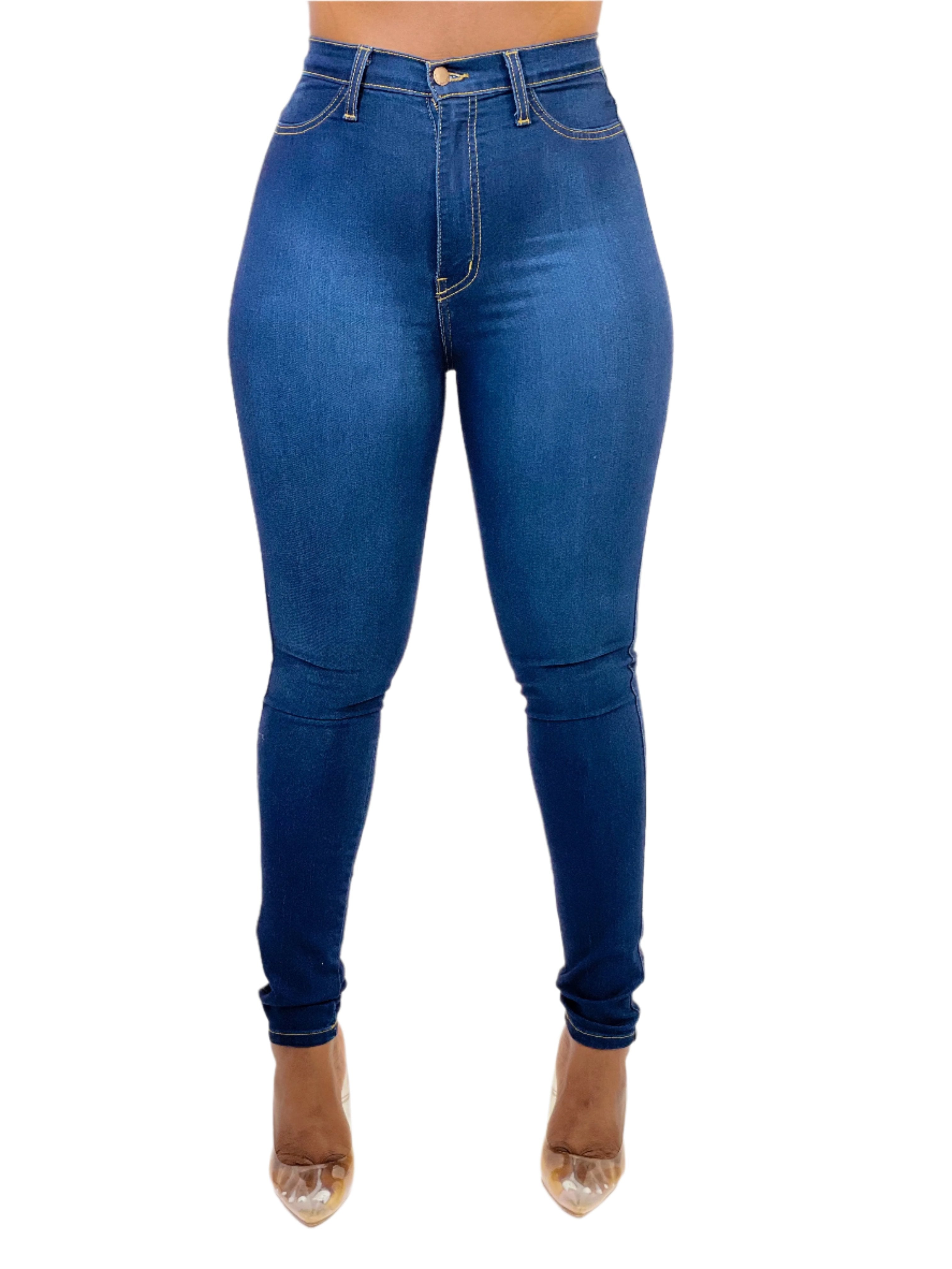CLASSIC DARK WASH HIGH RISE SKINNY JEANS.