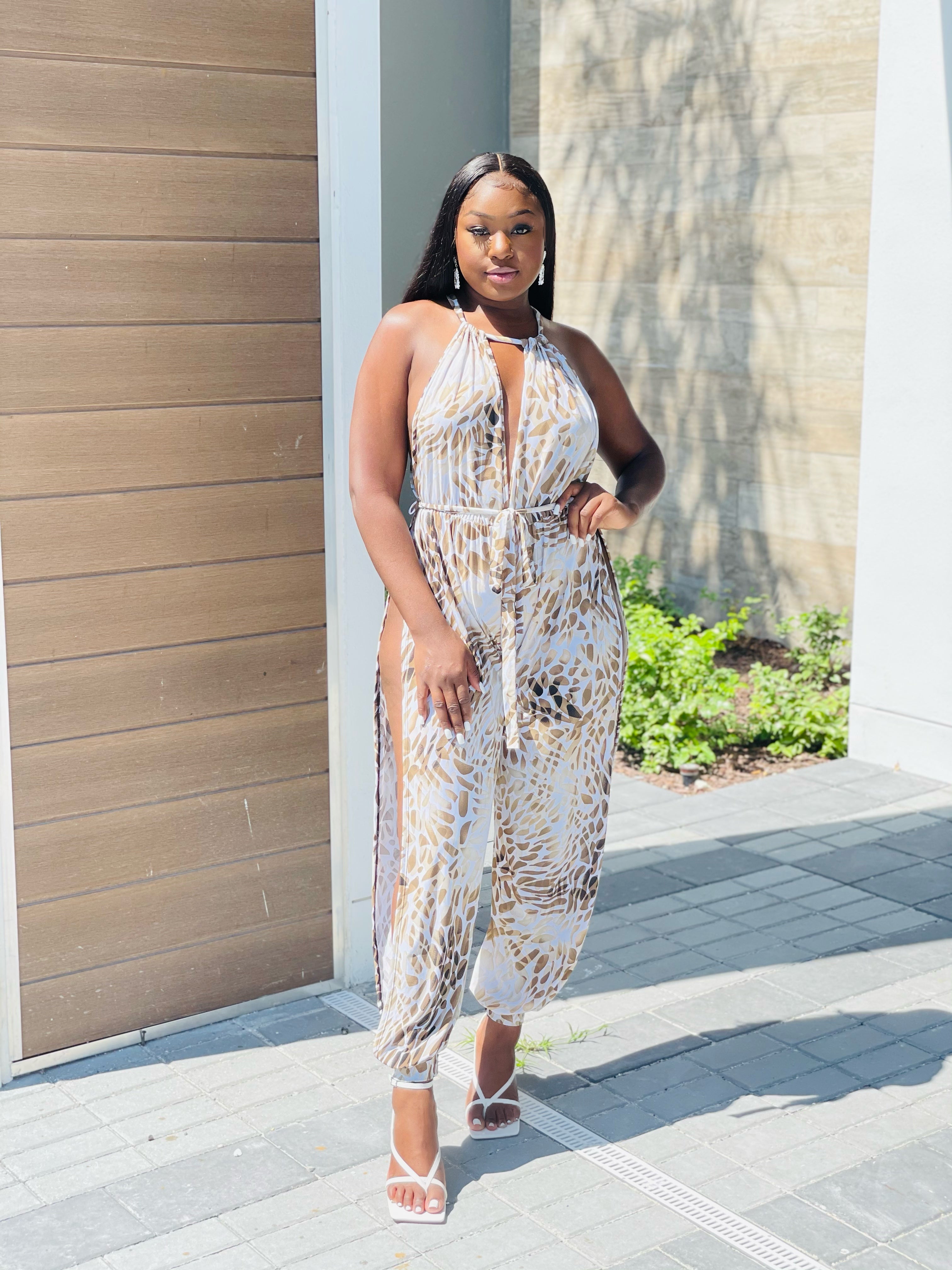 HIGH CLASS PRINTED JUMPSUIT.