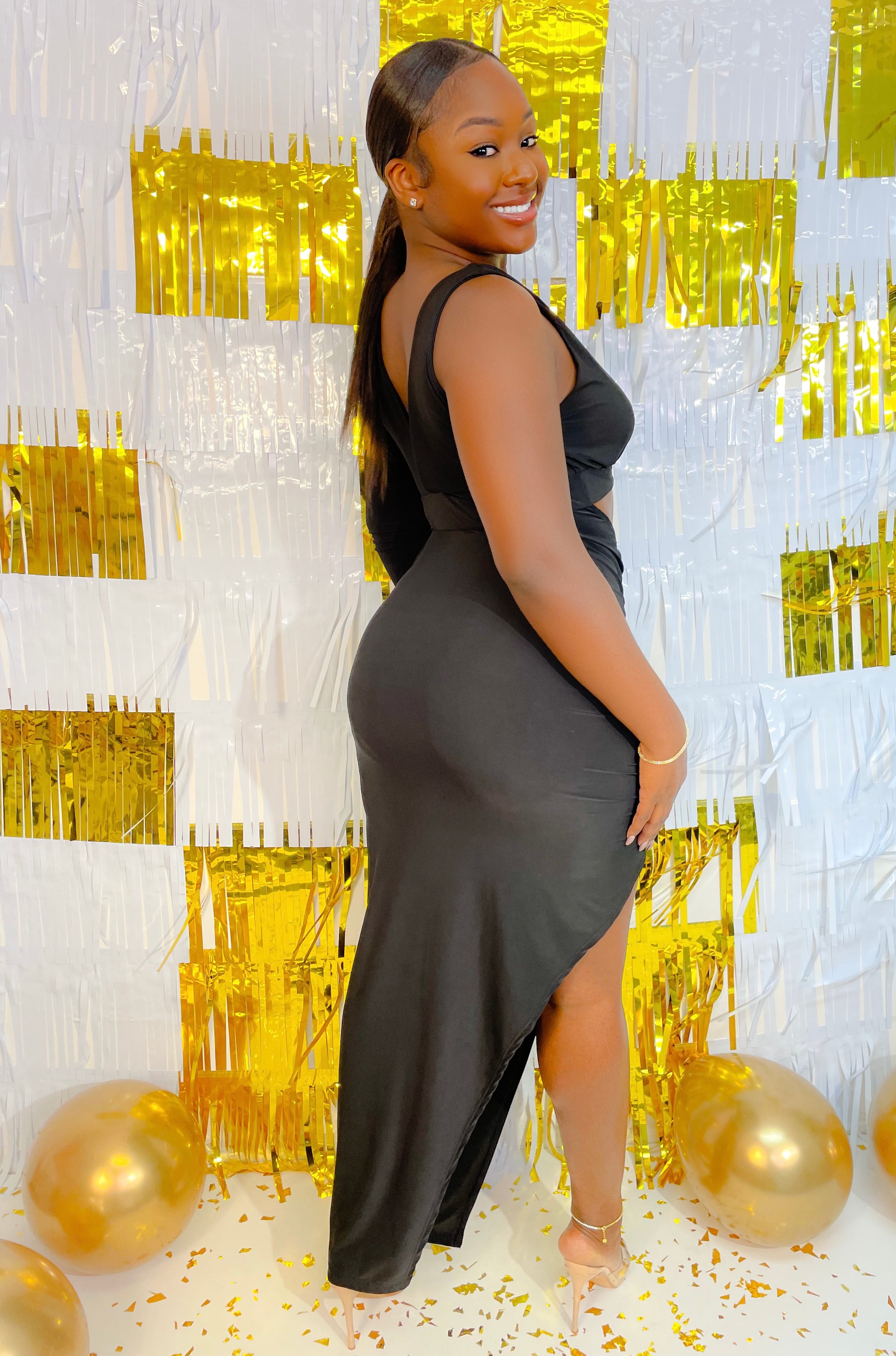 GLAM MOMENTS CUTOUT MAXI DRESS (BLACK) (FINAL SALE).