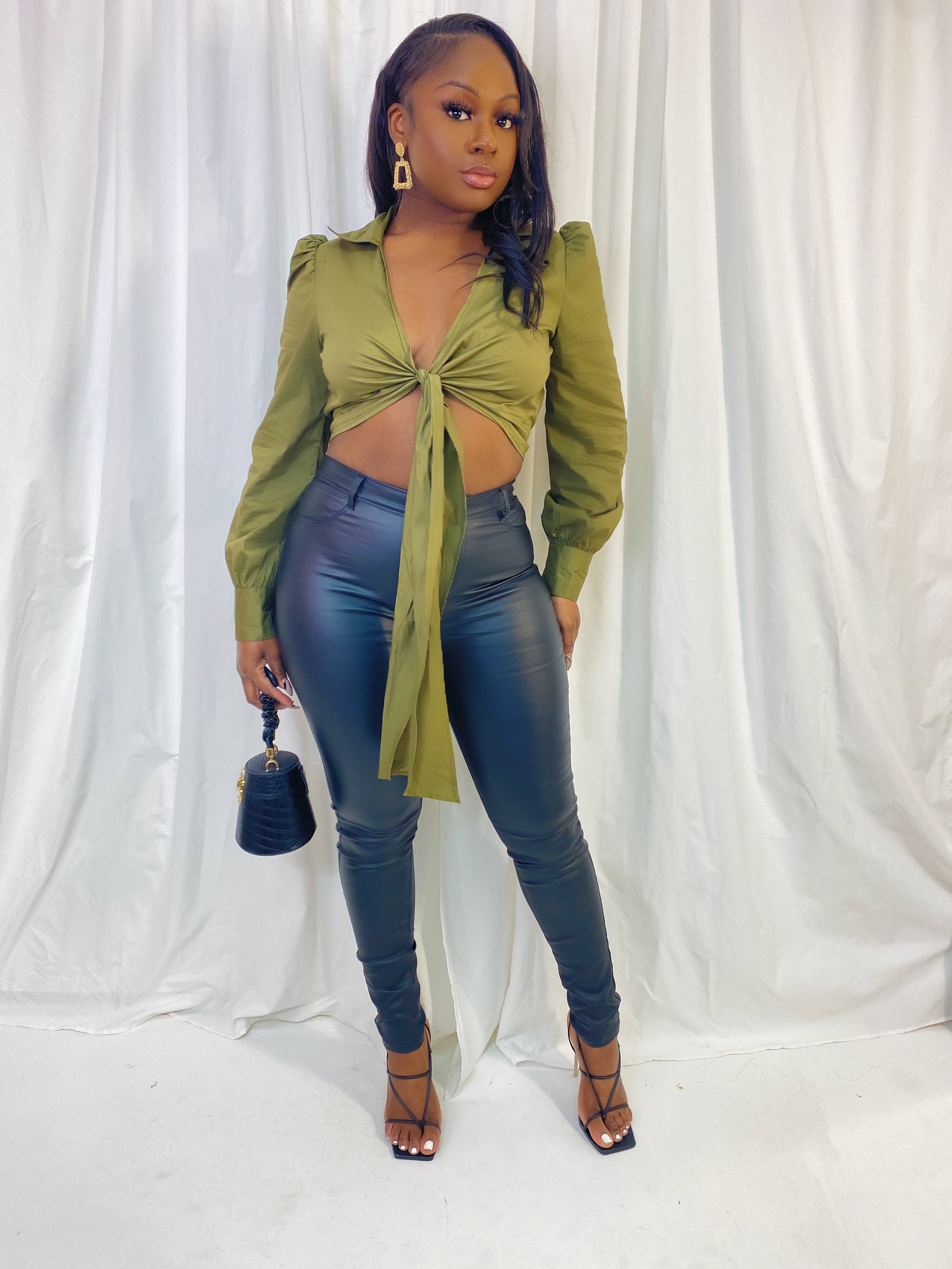 TAKE NOTES POPLIN CROP SHIRT (FINAL SALE).