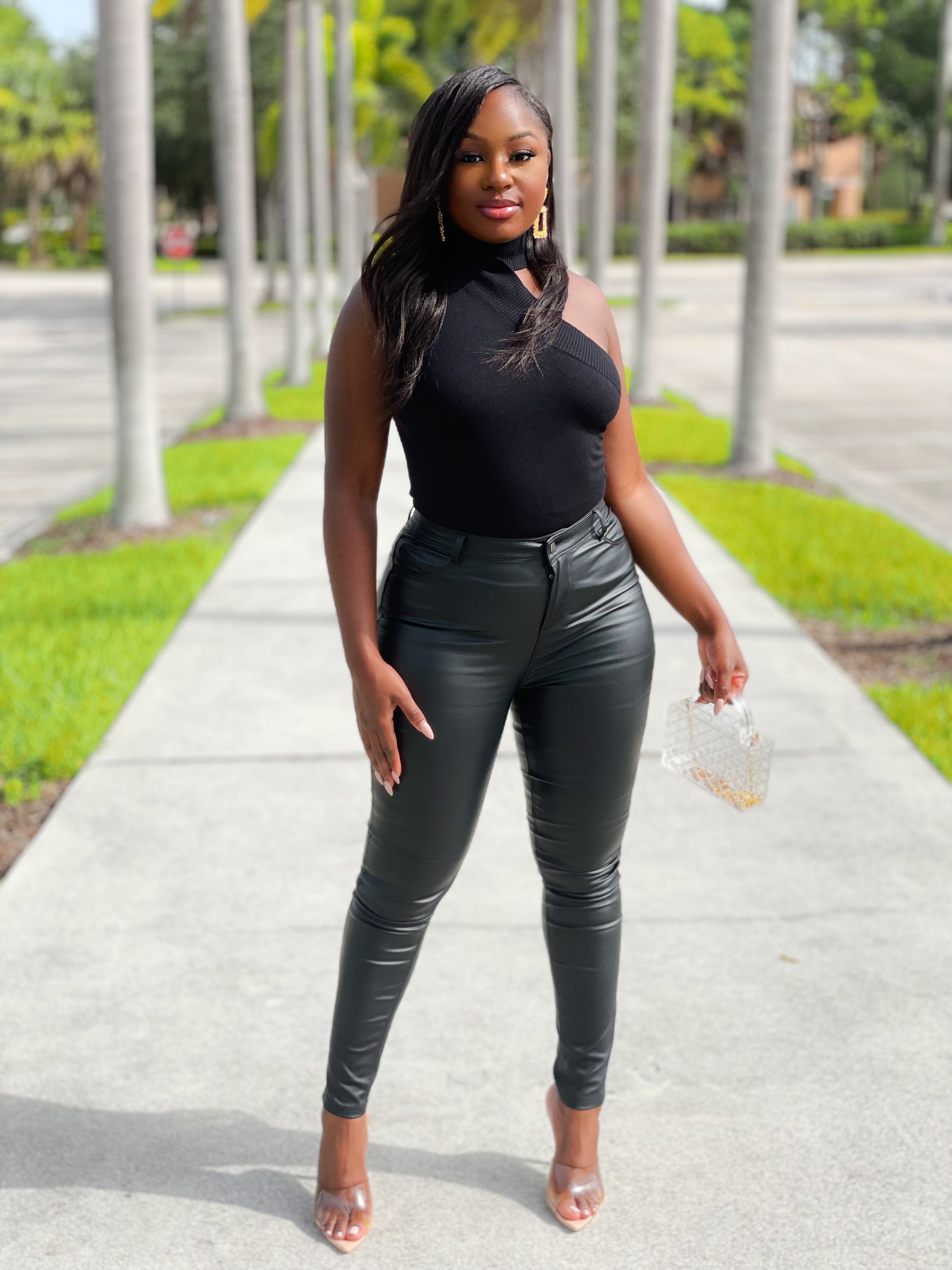 HIGH WAIST BLACK COATED SKINNY PANTS (BESTSELLER).